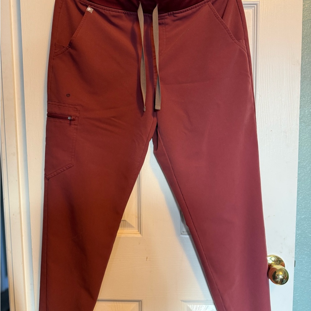 Figs Women’s Joggers in Mauve